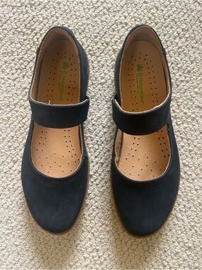 El Naturalista Women’s Black Mary Jane Shoes